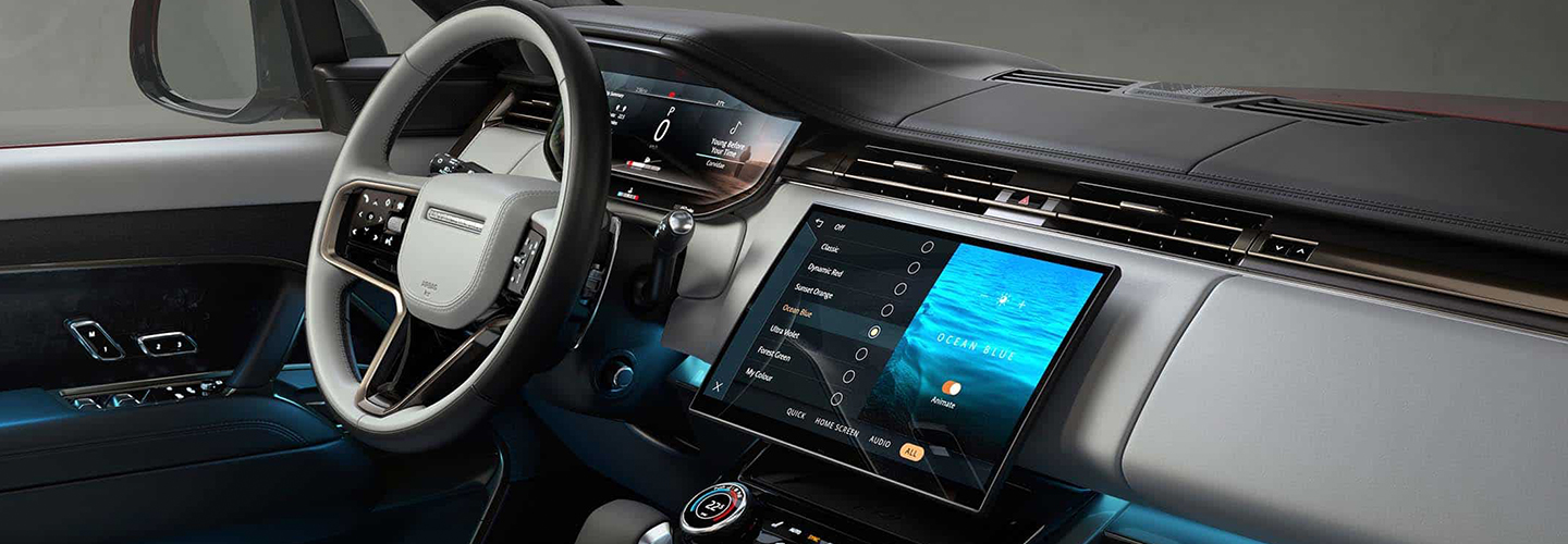 Land Rover Range Rover Sport vs Porsche Cayenne interiorimage