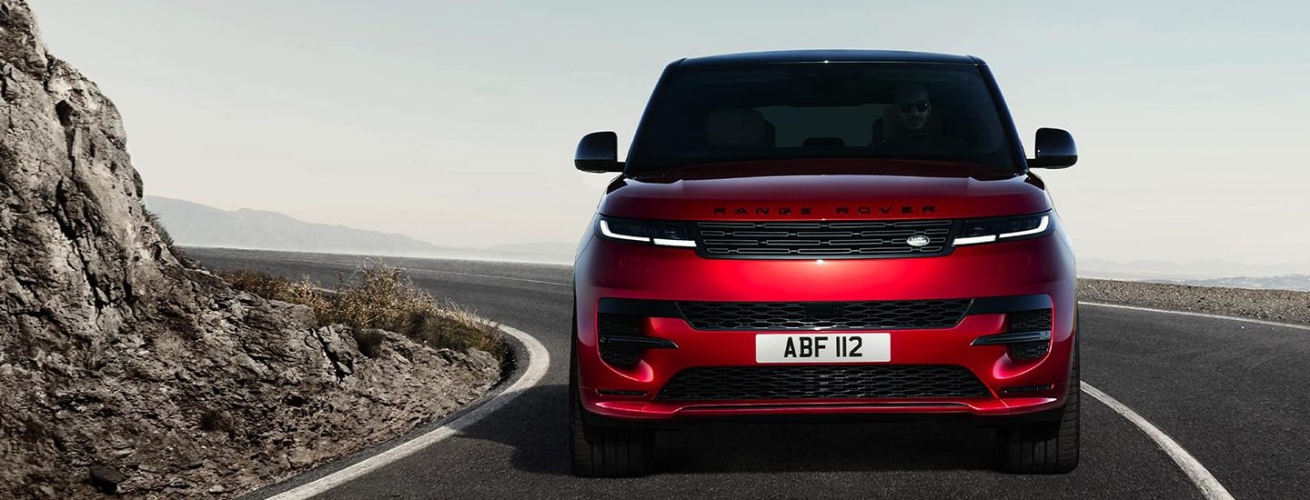 Land Rover Range Rover Sport vs Porsche Cayenne