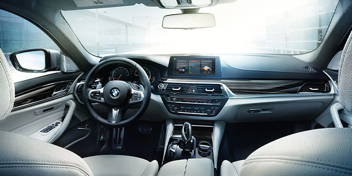2019 5 SERIES SEDAN COMPARED TO MERCEDES-BENZ E-CLASS AUDI A6 AND LEXUS RLX ENTERTAINMENT ZEIGLER BMW OF ORLAND PARK IL