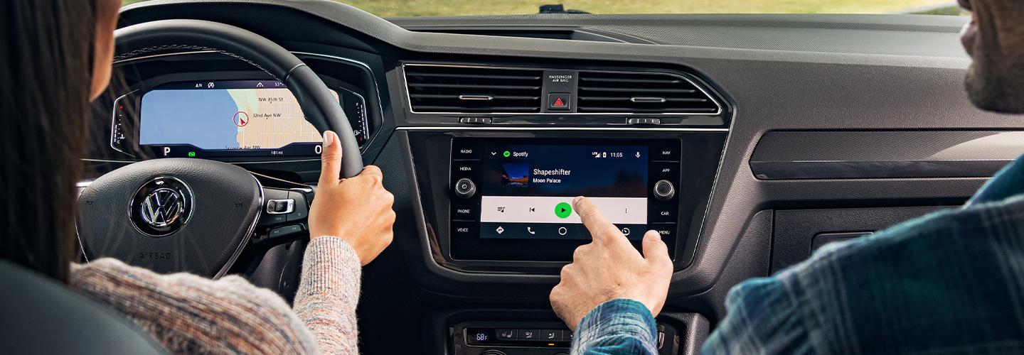 Interactive infotainment system of the Volkswagen Tiguan