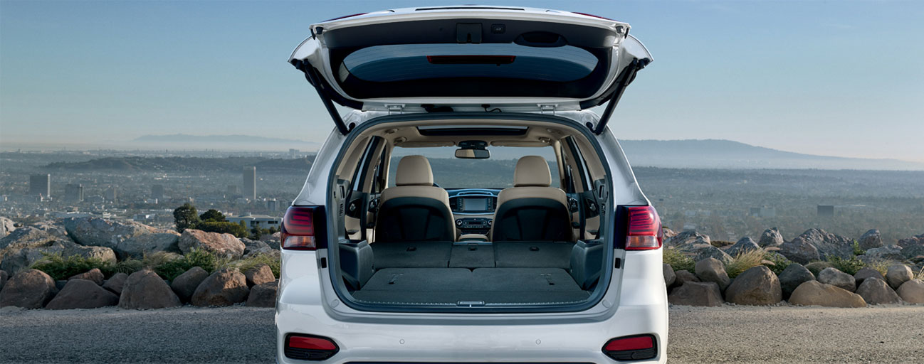 Kia Sorento driving 4