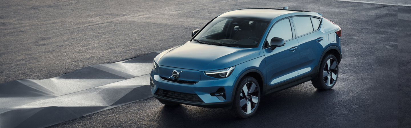2024 Volvo xc40 recharge blue sideview