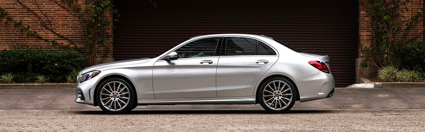 Driver side profile of the 2020 C-Class