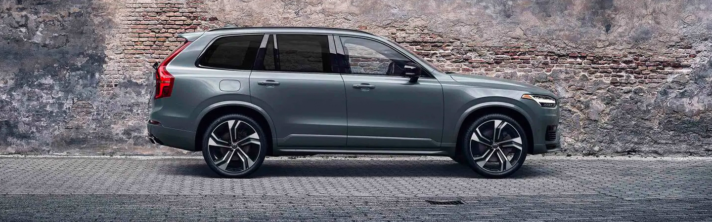 2020 XC90 side passenger profile view
