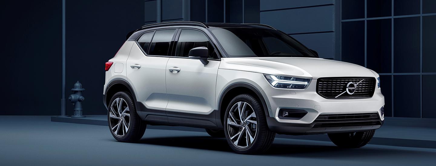 White 2020 Volvo XC40 Parked