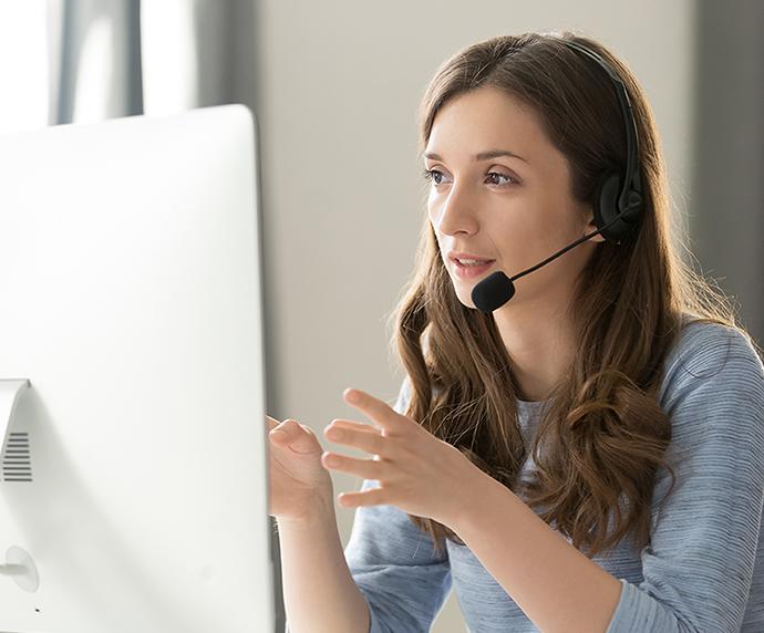Customer support helping on the phone