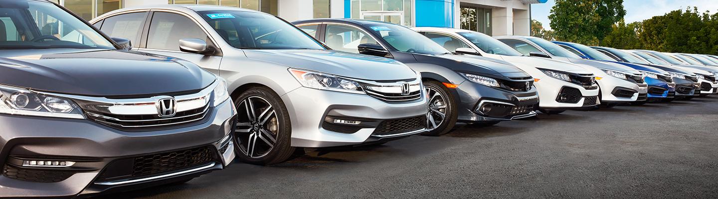 Lineup of Hondas on lot at Spitzer Honda Cleveland