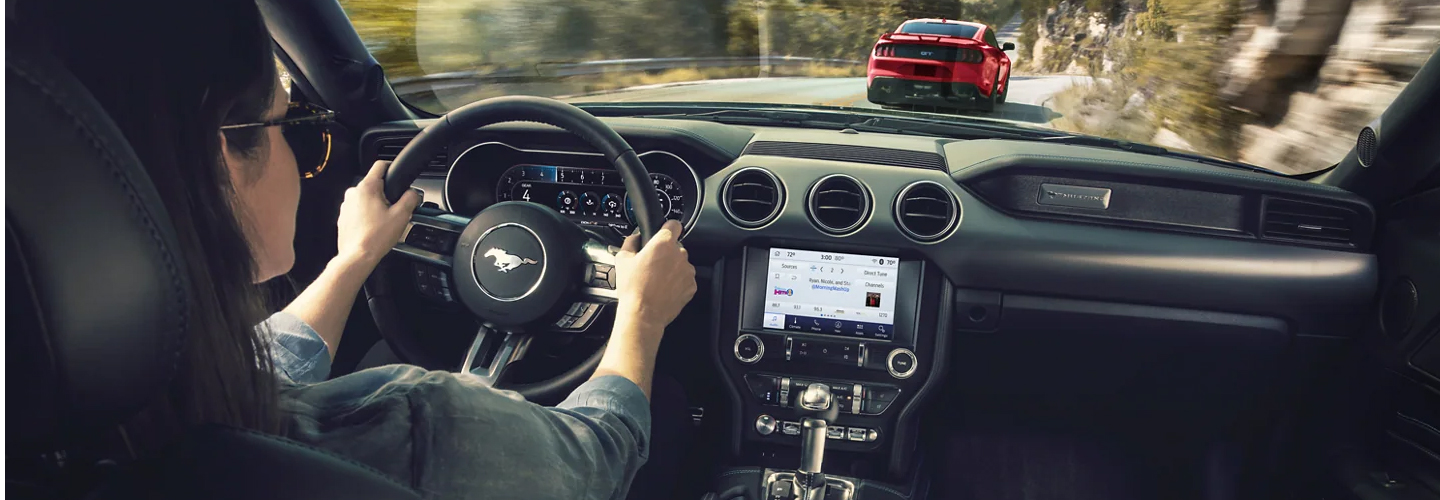 2023 Ford Mustang interiorimage