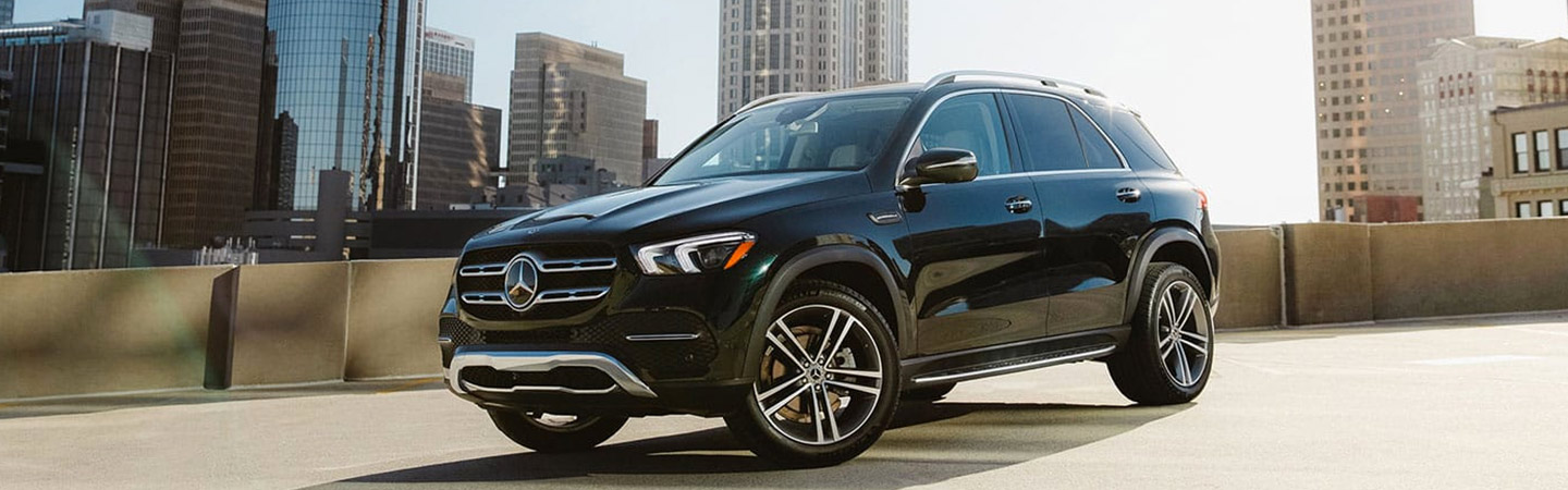 Driver side view of a parked Mercedes-Benz GLE 350