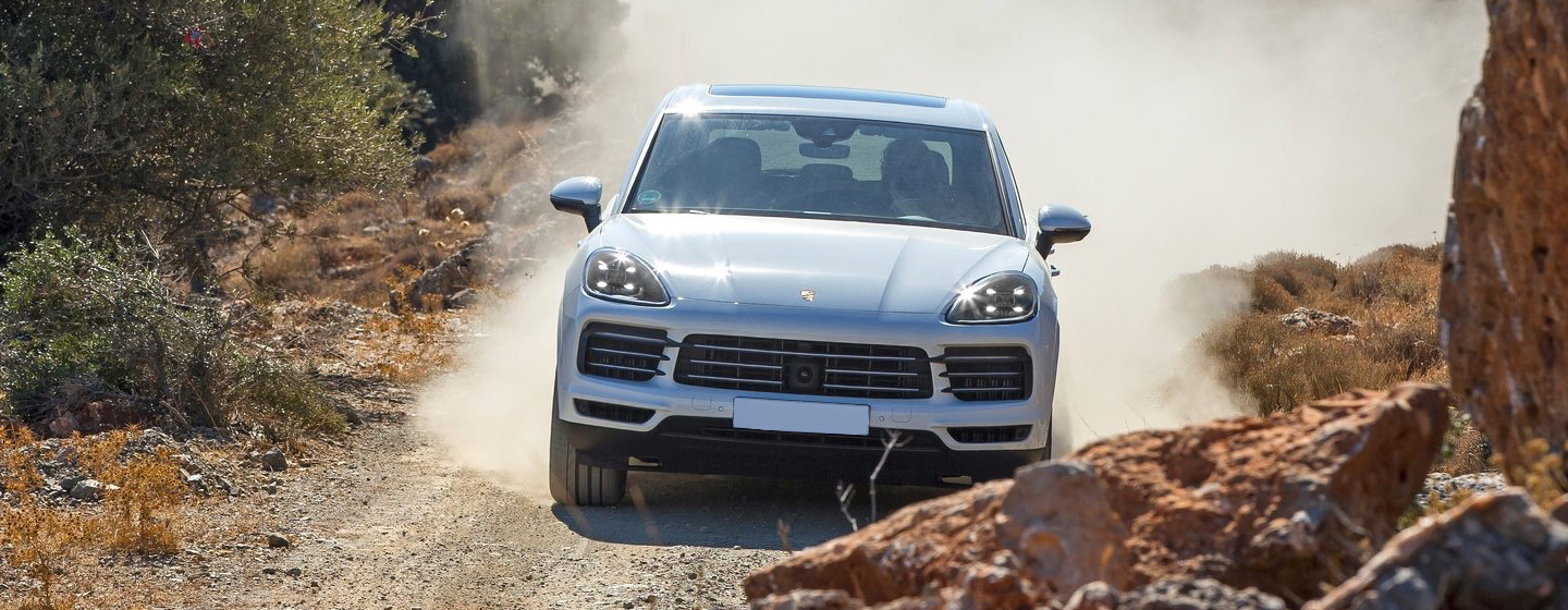 2019 Cayenne Front View