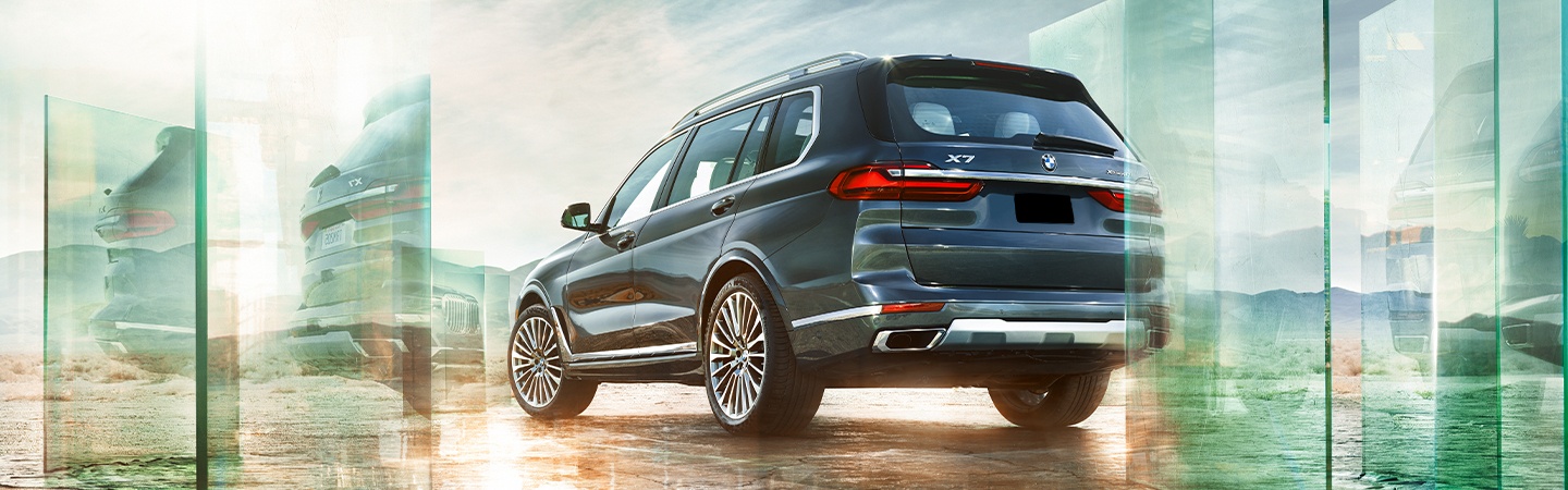 Rear driver view of the 2020 X7