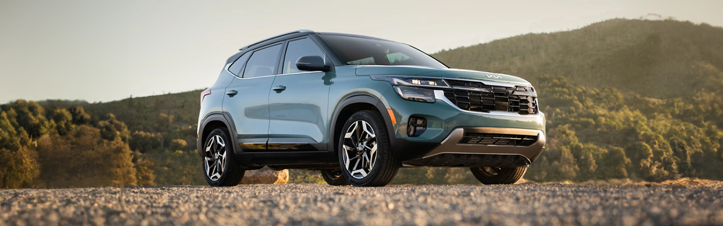 The 2024 Kia Seltos Front-Side View With Metallic Color