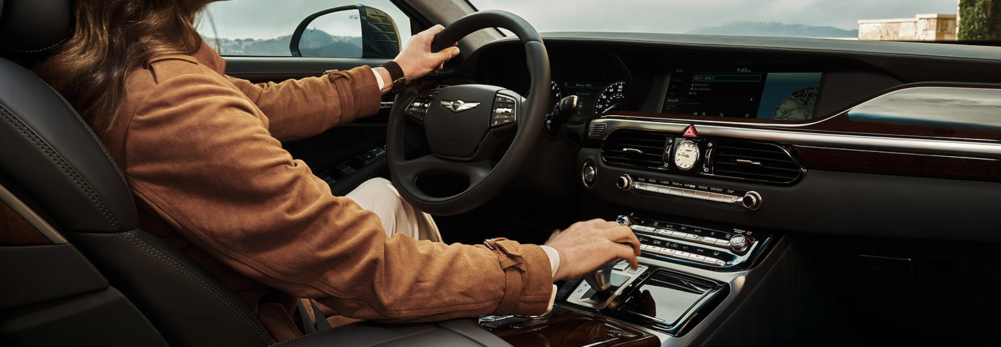 Interior view of the Genesis G90