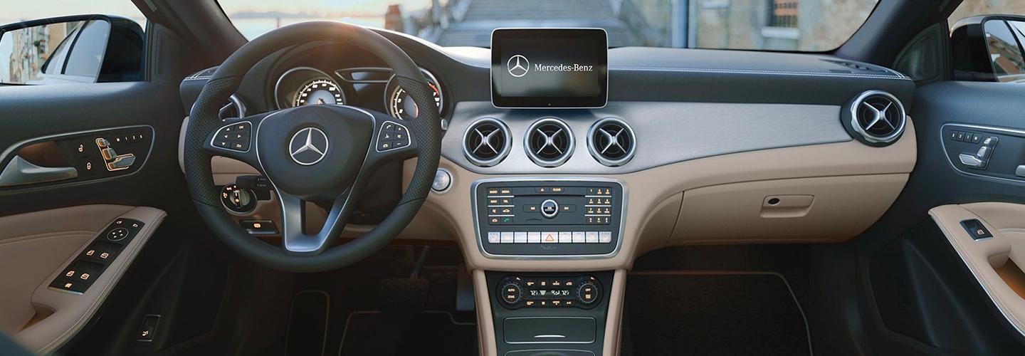 Steering wheel and dash in new GLA 250