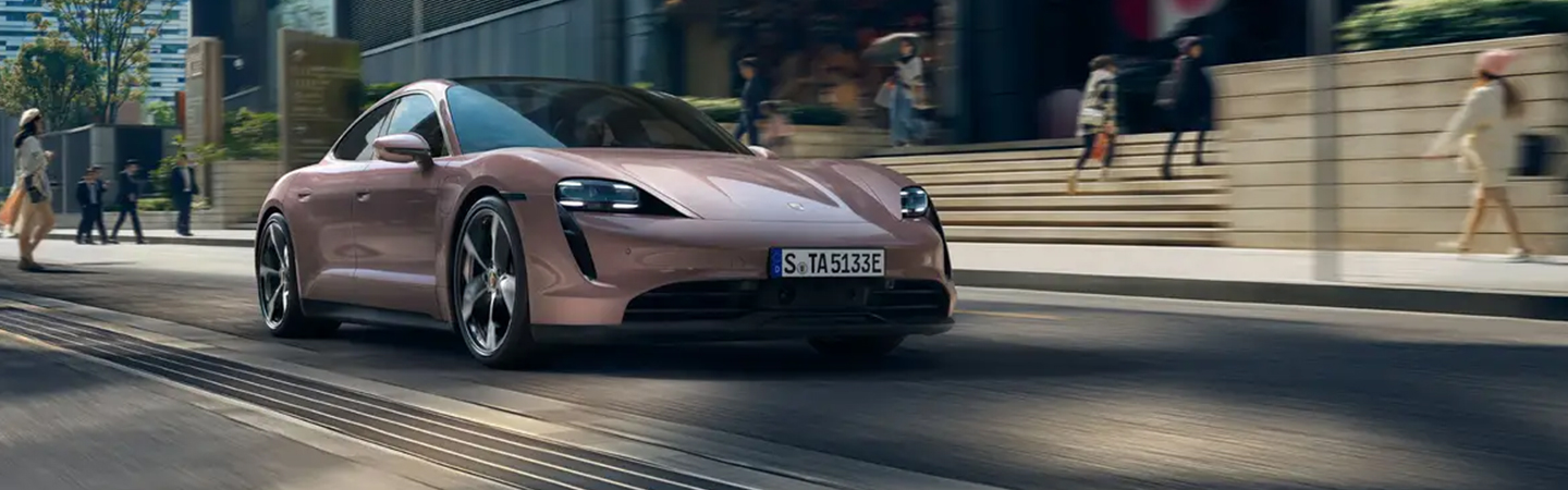 2023 Porsche Taycan  slider4