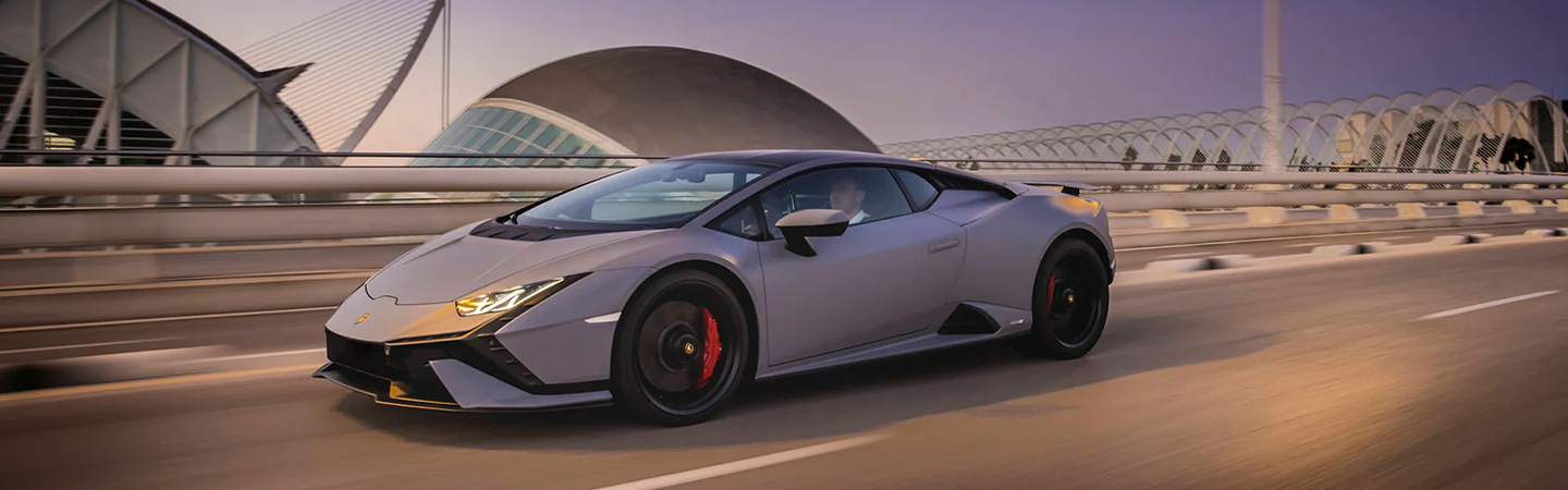 2023 Lamborghini Huracan Tecnica Specs slider1