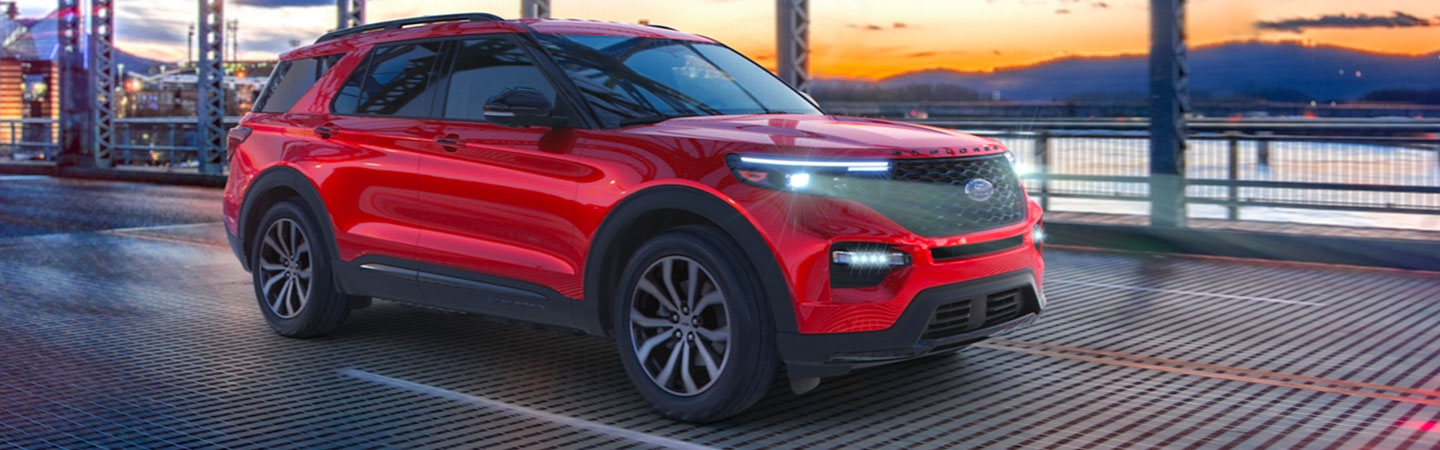 2020 Ford Explorer in motion