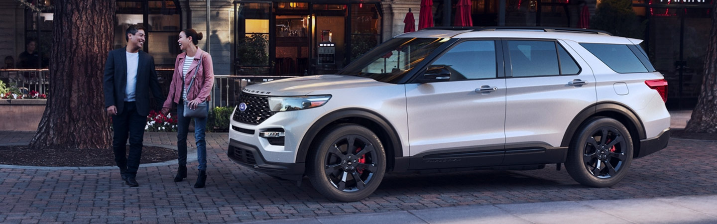 2020 Ford Explorer side view