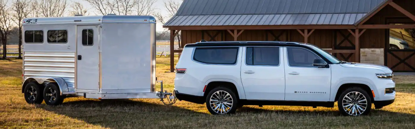 2023 Grand Wagoneer Specs  slider3