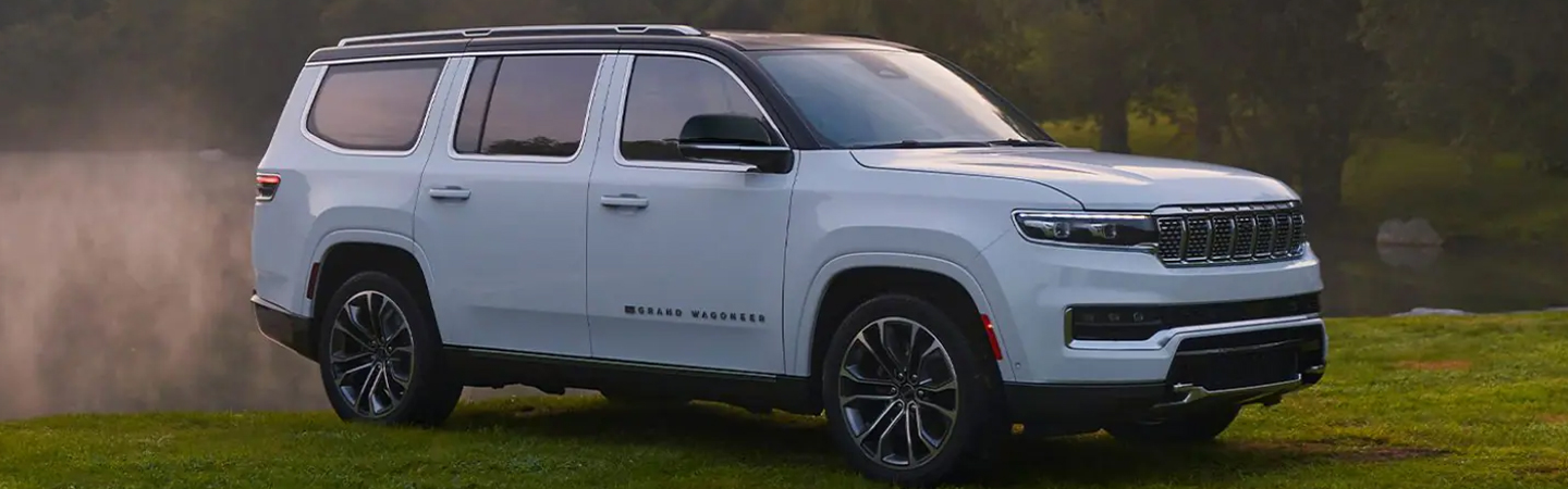 2023 Grand Wagoneer Specs  slider4