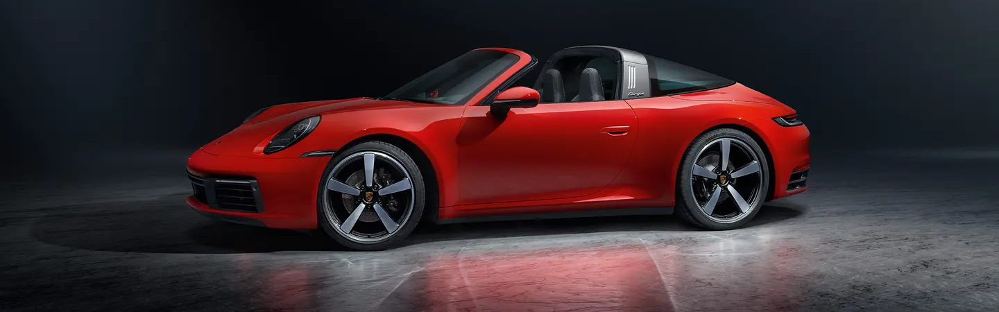 2023 Porsche 911 Carrera slider2