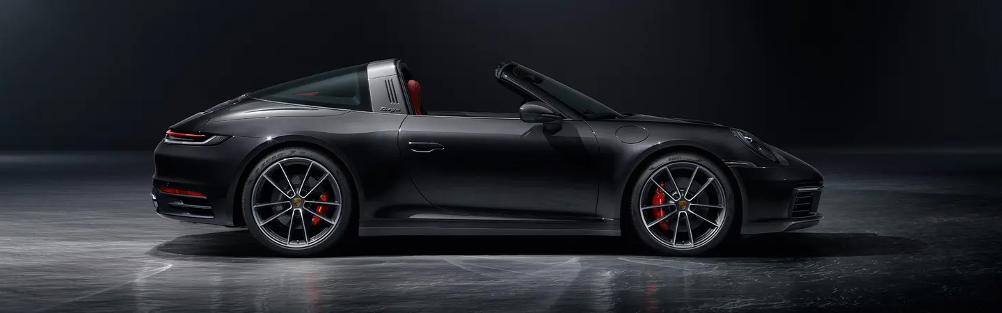 2023 Porsche 911 Carrera slider3
