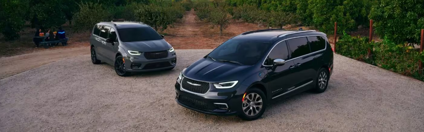 2023 Chrysler Pacifica Specs  slider2