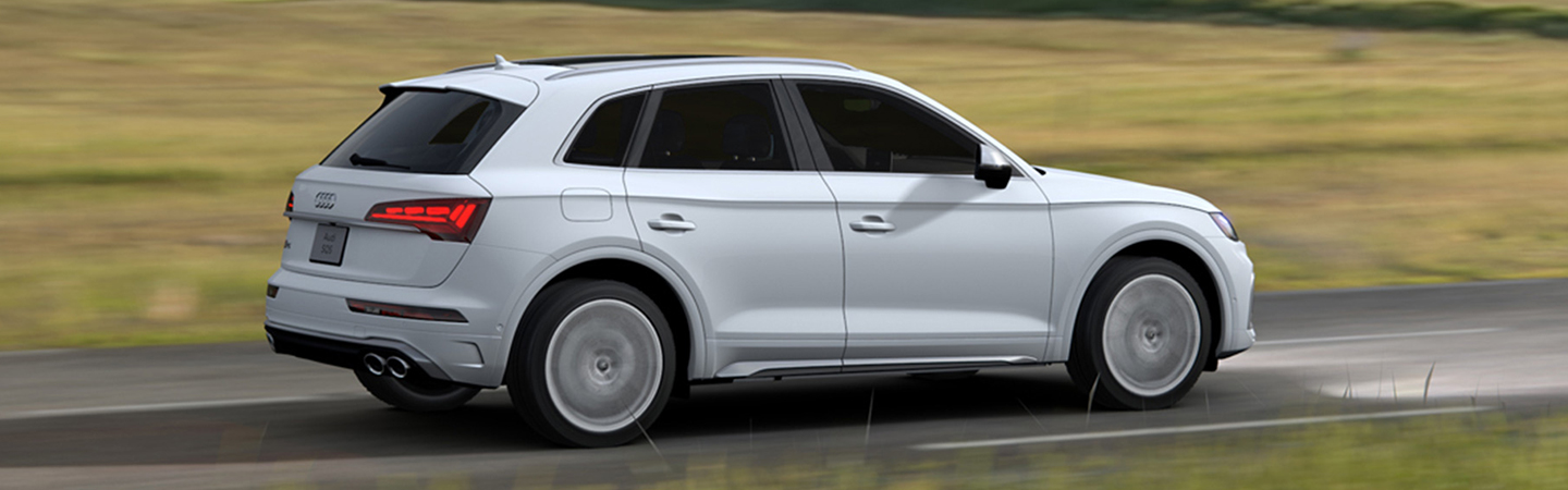 2023 Audi SQ5 Overview slider2