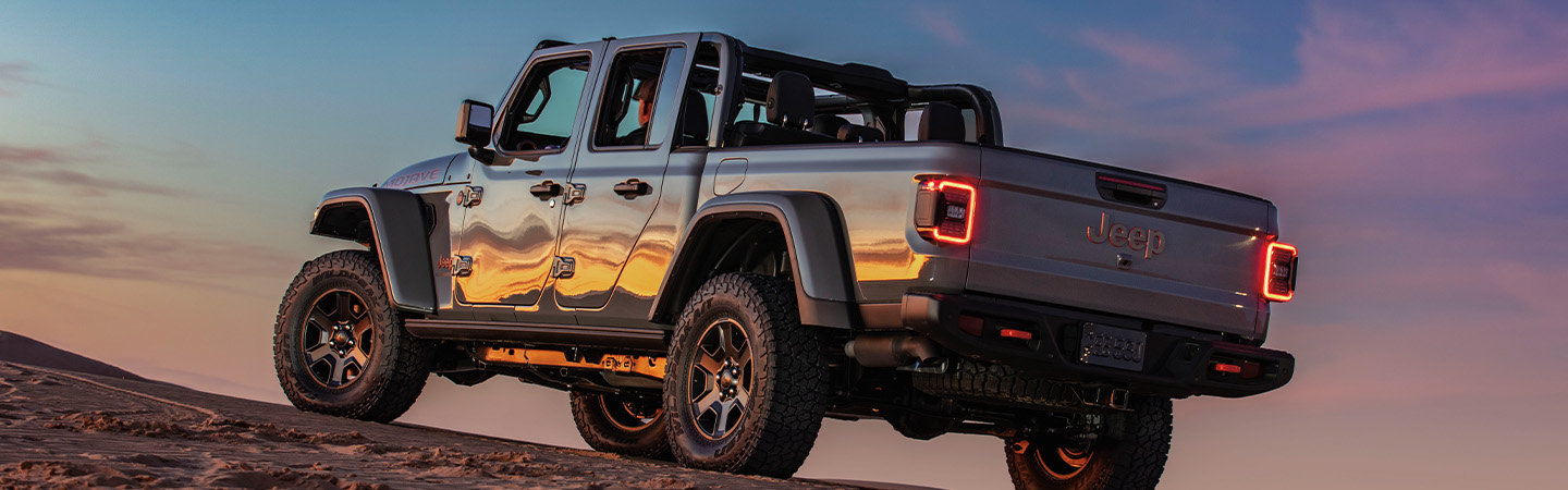 2023 Jeep Gladiator Sport Specs  slider1
