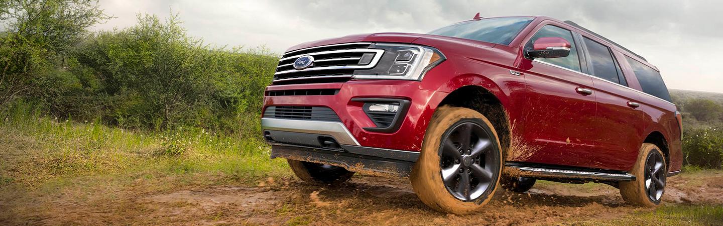 2020 Ford Expedition driving in mud