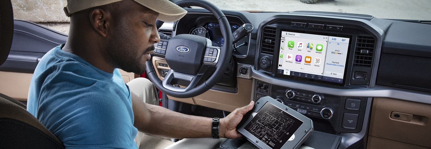 2021 Ford F-150 interior