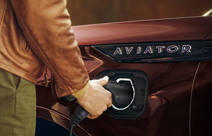 Exterior of the Lincoln Aviator