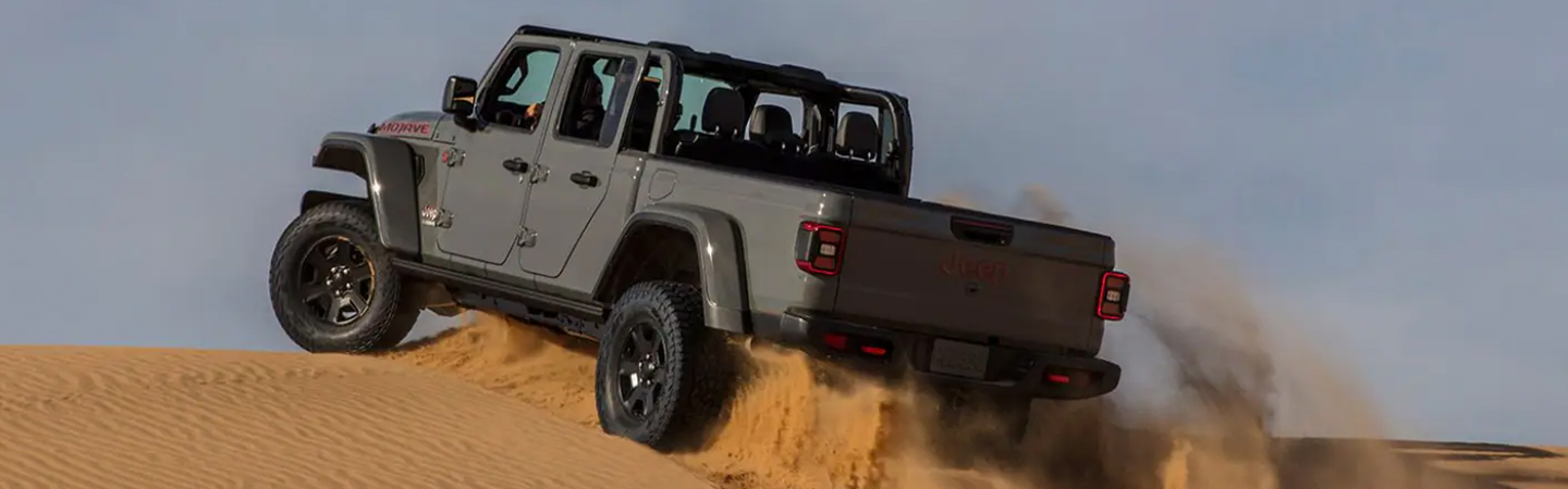 2023 Jeep Gladiator Specs slider3