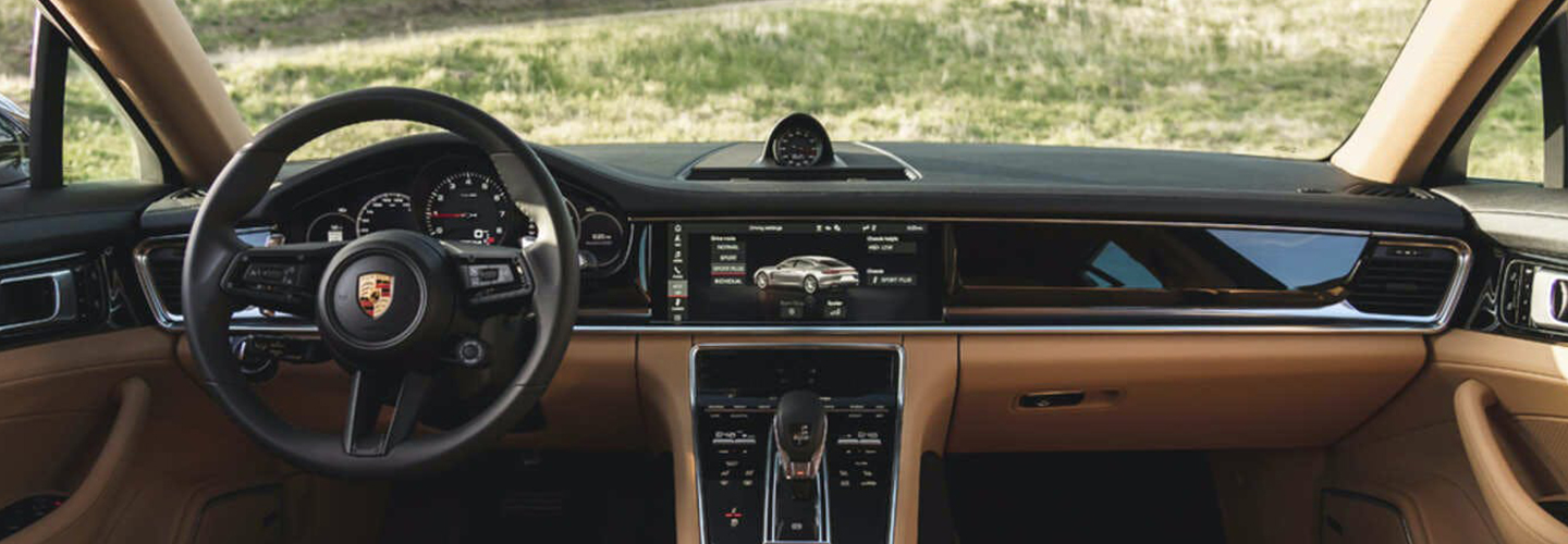 Test Drive the Porsche Panamera interiorimage