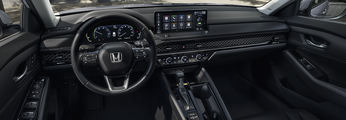2023 Honda Accord vs Nissan Altima interiorimage