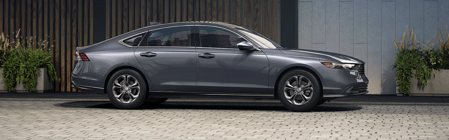 2023 Honda Accord vs Nissan Altima slider3
