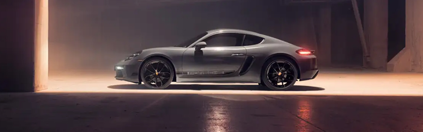2024 Porsche 718 Cayman slider2