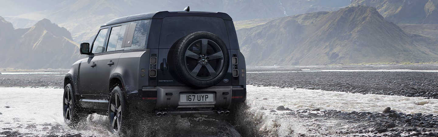 : 2024 Land Rover Defender slider2