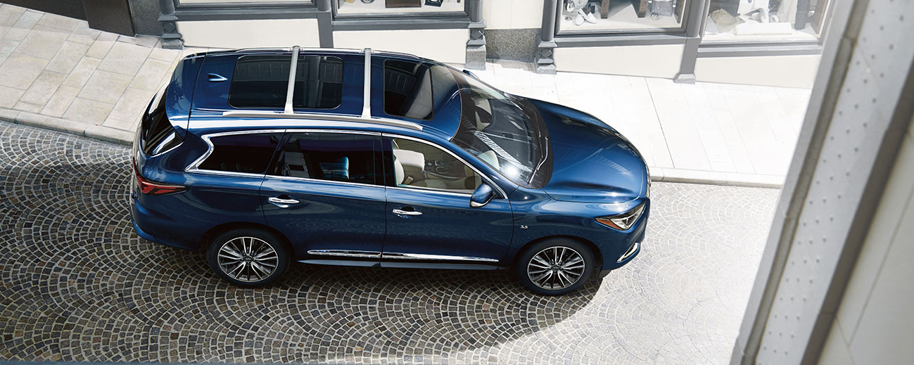 INFINITI QX60 overhead shot