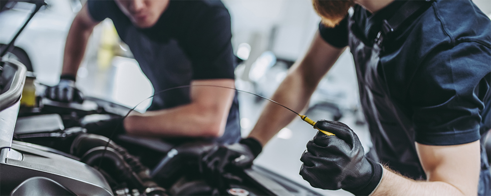 Oil change service in Milwaukee, WI