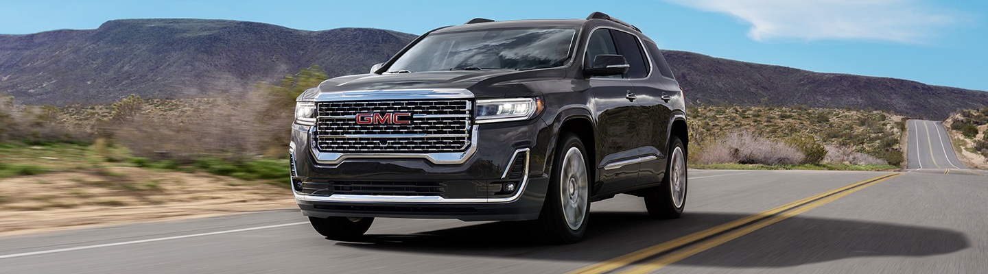2020 GMC Acadia in motion