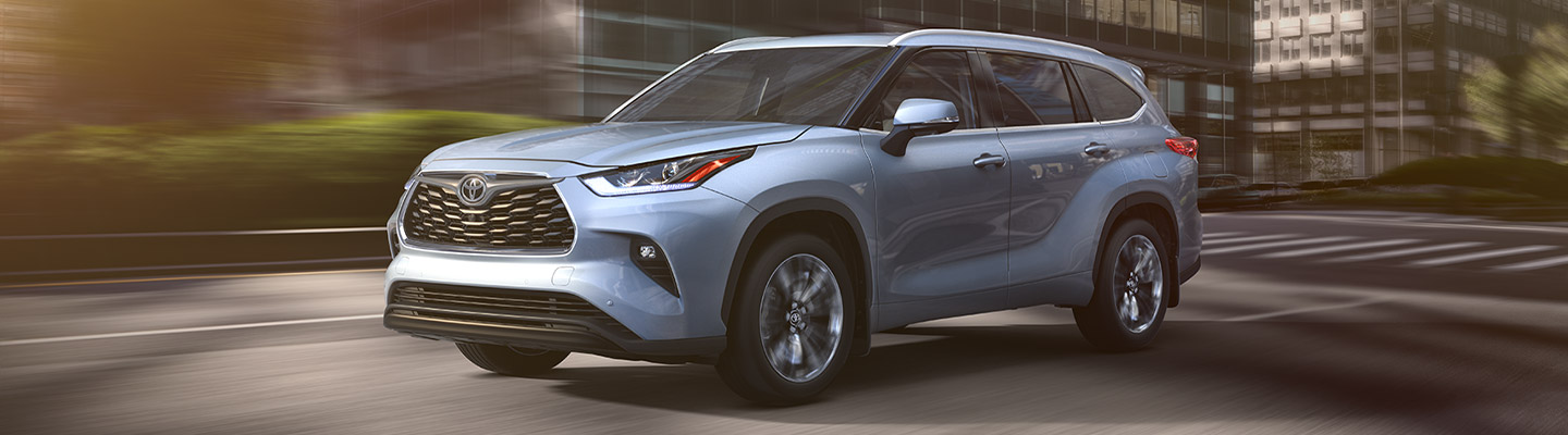Discover the 2020 Toyota Highlander at our Toyota Dealership in Columbus, GA.