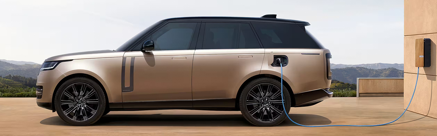 2024 Land Rover Range Rover slider3