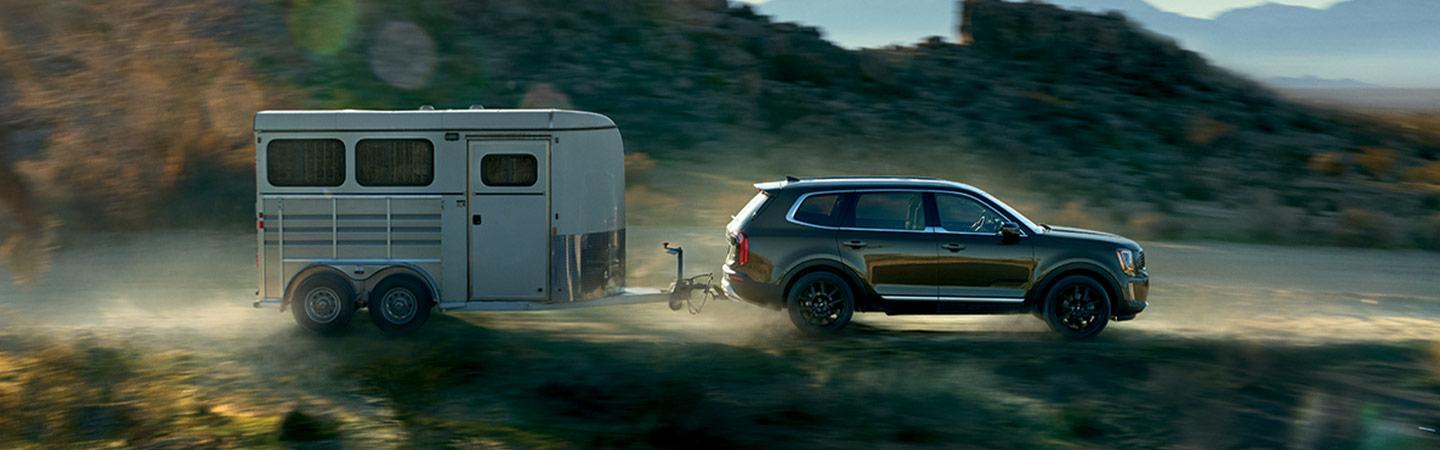 2020 Kia Telluride towing trailer