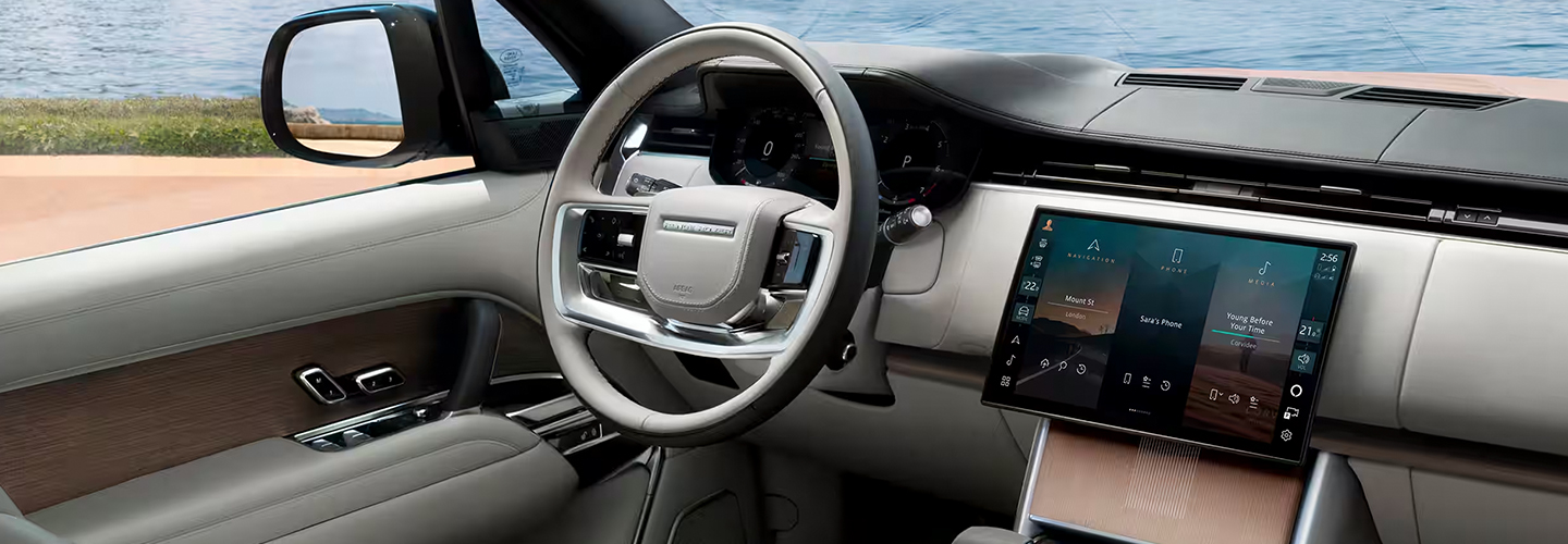 2024 Land Rover Range Rover vs Porsche Cayenne interiorimage