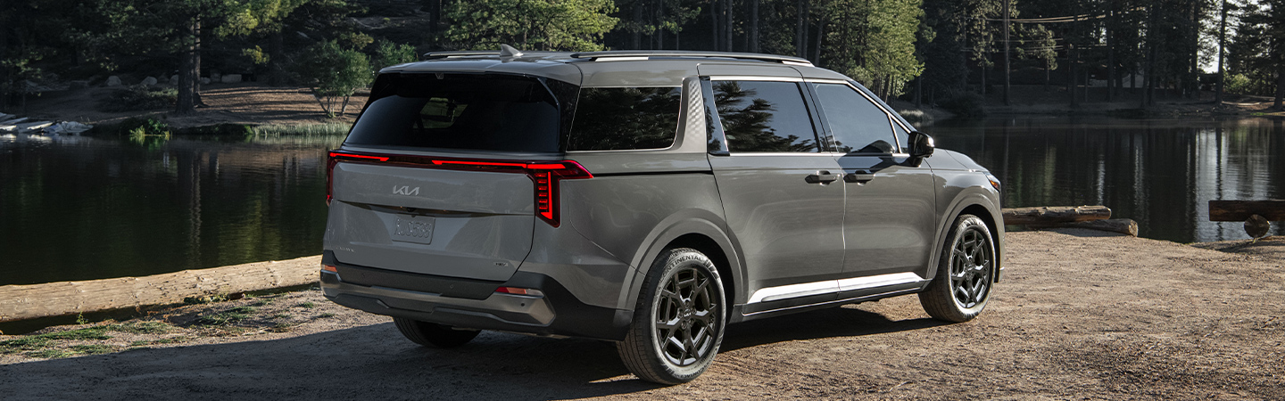 2024 Kia Carnival  slider3