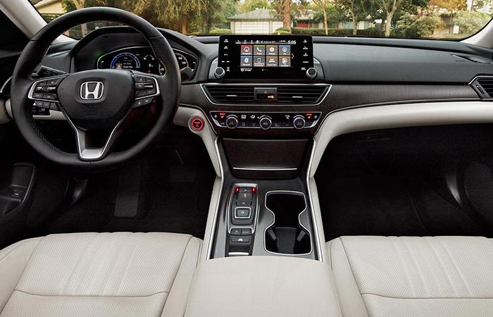 Dashboard of the 2020 Honda Accord
