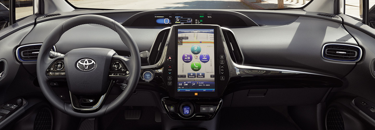 Interior and technology features of the 2019 Toyota Prius available at Group 1 Toyota Rivertown