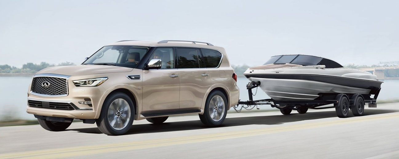 INFINITI QX80 driving