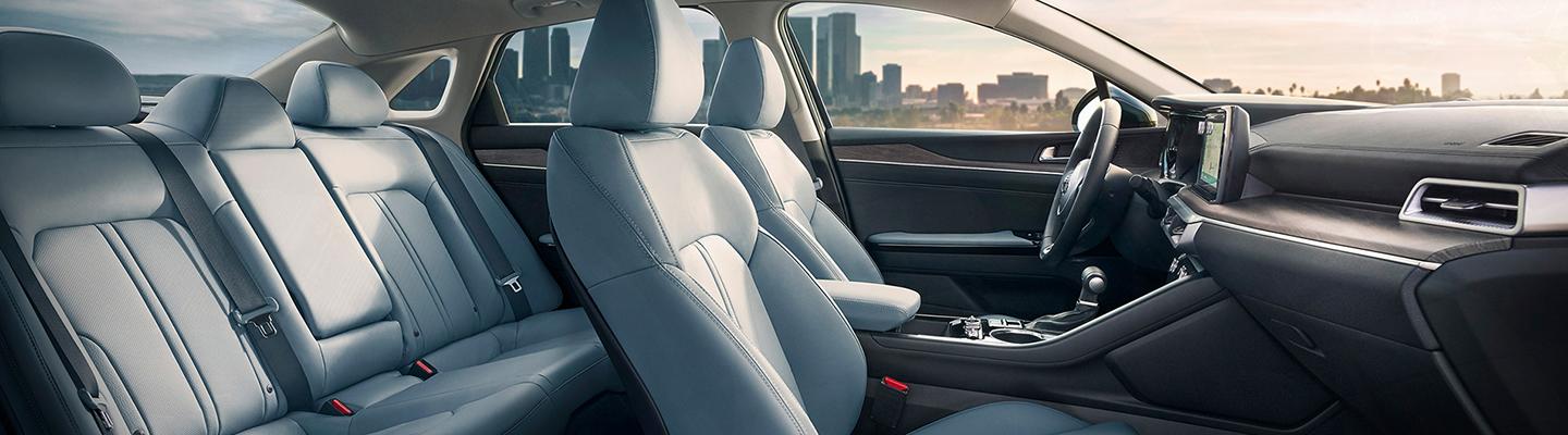 Full interior view of the 2021 Kia K5